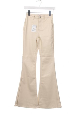 Γυναικείο παντελόνι δερμάτινο Jennyfer, Μέγεθος XS, Χρώμα  Μπέζ, Τιμή 5,69 €