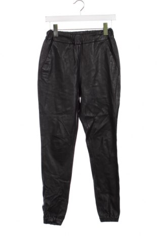 Дамски кожен панталон Moss Copenhagen, Размер XS, Цвят Черен, Цена 26,69 лв.