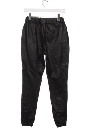 Дамски кожен панталон Moss Copenhagen, Размер XS, Цвят Черен, Цена 26,69 лв.
