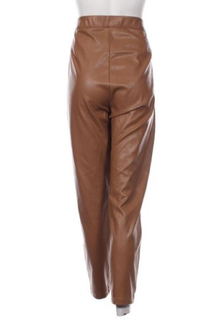 Γυναικείο παντελόνι δερμάτινο ONLY Carmakoma, Μέγεθος XXL, Χρώμα Καφέ, Τιμή 16,70 €