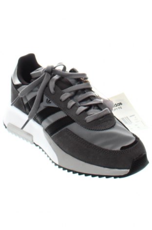 Дамски обувки Adidas Originals, Размер 39, Цвят Сив, Цена 172,00 лв.