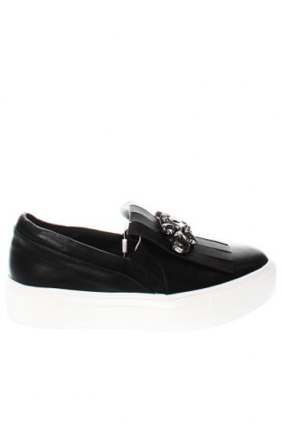 Дамски обувки Bata, Размер 39, Цвят Черен, Цена 91,80 лв.