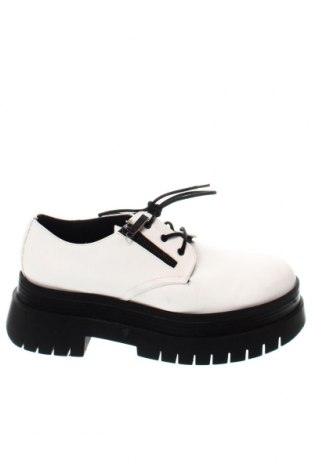 Γυναικεία παπούτσια Bershka, Μέγεθος 39, Χρώμα Λευκό, Τιμή 19,78 €