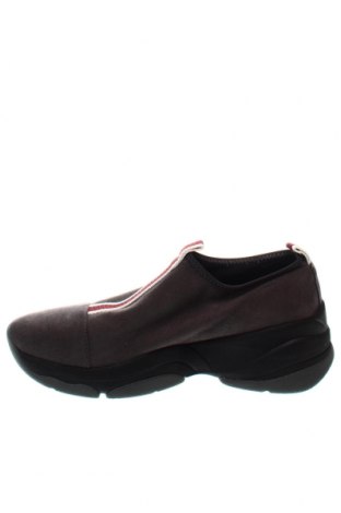 Дамски обувки Geox, Размер 38, Цвят Сив, Цена 172,55 лв.