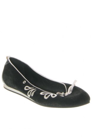 Дамски обувки Jette, Размер 40, Цвят Черен, Цена 62,56 лв.