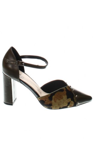 Дамски обувки Menbur, Размер 37, Цвят Зелен, Цена 21,60 лв.