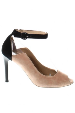 Дамски обувки Nero Giardini, Размер 40, Цвят Бежов, Цена 26,70 лв.