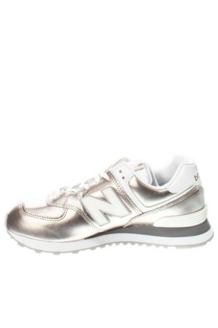 Дамски обувки New Balance, Размер 39, Цвят Сребрист, Цена 203,00 лв.