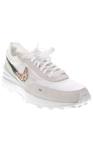 Дамски обувки Nike, Размер 37, Цвят Бял, Цена 172,55 лв.