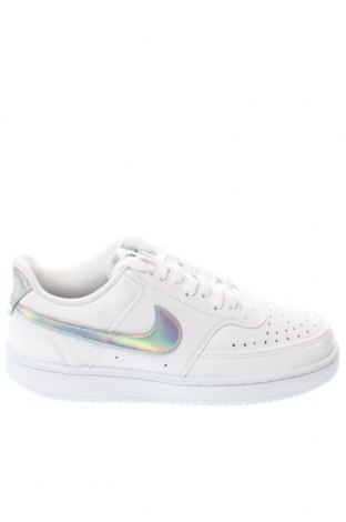 Дамски обувки Nike, Размер 37, Цвят Бял, Цена 103,20 лв.