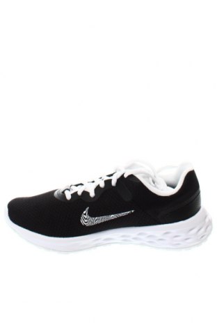 Дамски обувки Nike, Размер 38, Цвят Черен, Цена 139,32 лв.