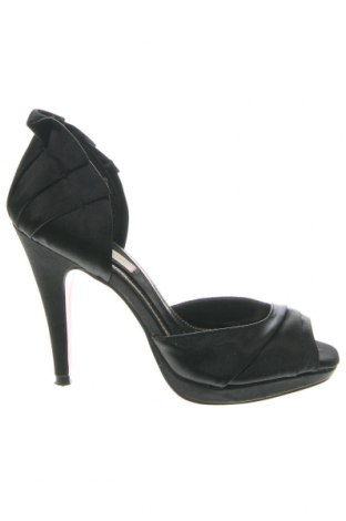 Дамски обувки Red Herring, Размер 36, Цвят Черен, Цена 23,29 лв.