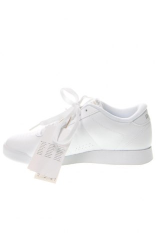 Дамски обувки Reebok, Размер 37, Цвят Бял, Цена 91,16 лв.