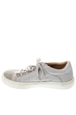 Дамски обувки Skechers, Размер 37, Цвят Сив, Цена 33,00 лв.
