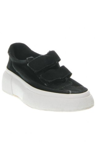 Дамски обувки Superga, Размер 38, Цвят Черен, Цена 126,61 лв.