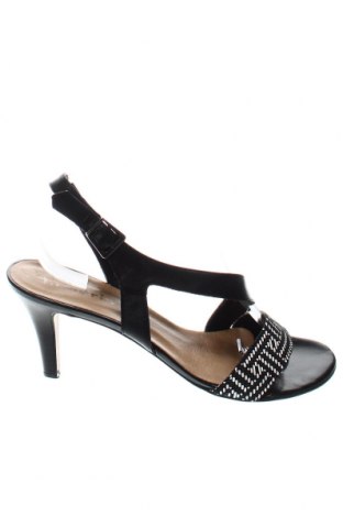 Дамски обувки Tamaris, Размер 41, Цвят Черен, Цена 35,34 лв.