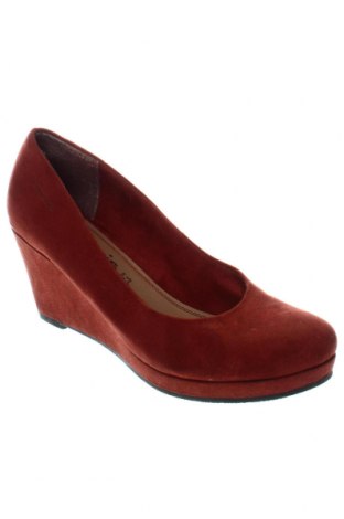 Дамски обувки Tamaris, Размер 40, Цвят Червен, Цена 20,46 лв.