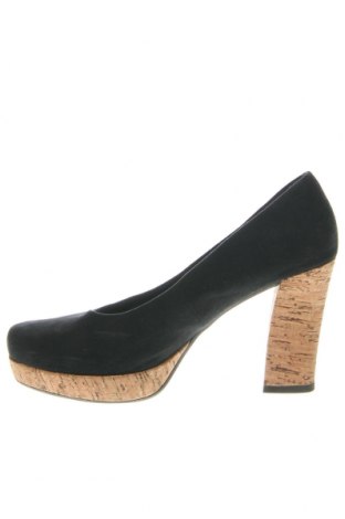 Дамски обувки Tamaris, Размер 38, Цвят Черен, Цена 48,88 лв.
