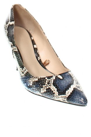 Дамски обувки Zara, Размер 37, Цвят Многоцветен, Цена 39,59 лв.