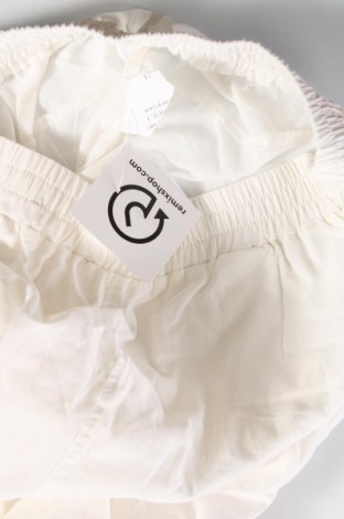 Damenhose, Größe M, Farbe Weiß, Preis 8,01 €