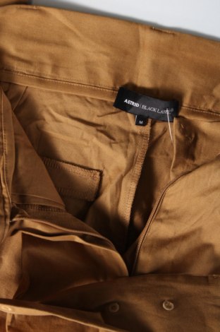 Дамски панталон ASTRID BLACK LABEL, Размер M, Цвят Бежов, Цена 10,20 лв.