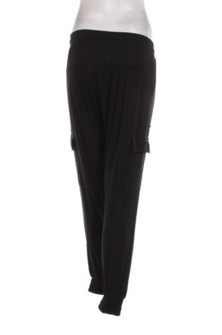 Дамски панталон Amisu, Размер S, Цвят Черен, Цена 10,44 лв.