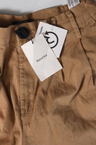 Pantaloni de femei Bershka, Mărime M, Culoare Maro, Preț 33,29 Lei