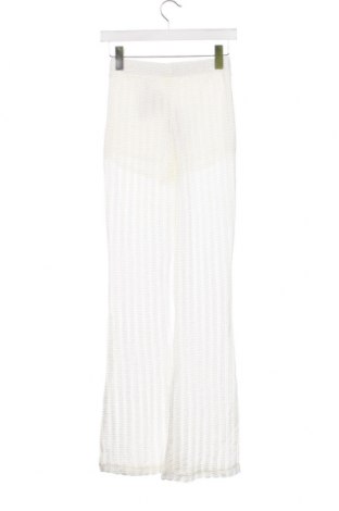 Дамски панталон Bershka, Размер XS, Цвят Бял, Цена 20,70 лв.