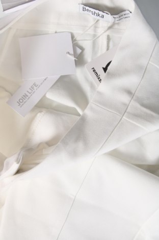 Γυναικείο παντελόνι Bershka, Μέγεθος XS, Χρώμα Λευκό, Τιμή 23,71 €