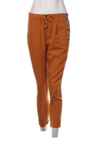 Pantaloni de femei Bershka, Mărime S, Culoare Galben, Preț 44,39 Lei