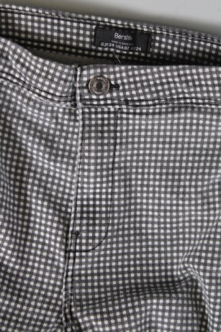 Dámské kalhoty  Bershka, Velikost XS, Barva Vícebarevné, Cena  171,00 Kč