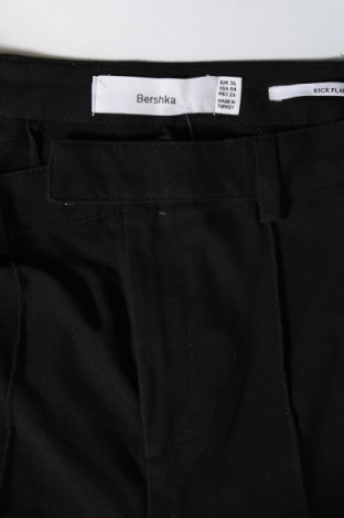 Pantaloni de femei Bershka, Mărime S, Culoare Negru, Preț 99,74 Lei