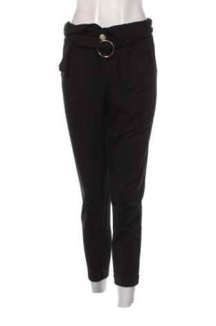 Γυναικείο παντελόνι Bershka, Μέγεθος S, Χρώμα Μαύρο, Τιμή 20,00 €