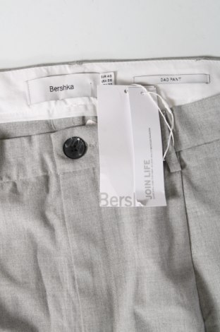 Дамски панталон Bershka, Размер L, Цвят Сив, Цена 46,00 лв.