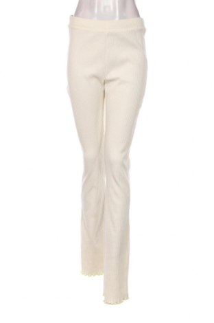 Дамски панталон Bershka, Размер L, Цвят Екрю, Цена 9,78 лв.