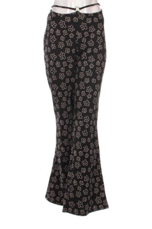 Γυναικείο παντελόνι Bershka, Μέγεθος XL, Χρώμα Μαύρο, Τιμή 28,45 €