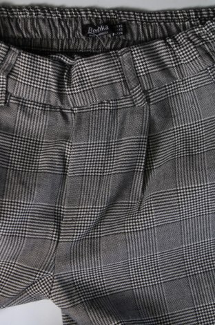 Дамски панталон Bershka, Размер XS, Цвят Многоцветен, Цена 8,41 лв.