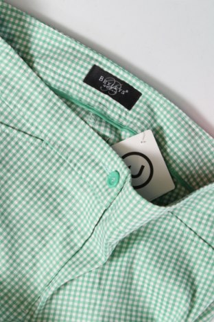 Damenhose Bexleys, Größe M, Farbe Grün, Preis € 4,28