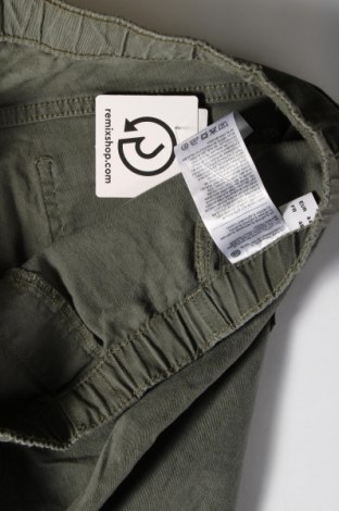 Дамски панталон C&A, Размер XL, Цвят Зелен, Цена 11,60 лв.