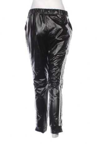 Γυναικείο παντελόνι ChicMe, Μέγεθος L, Χρώμα Μαύρο, Τιμή 6,28 €