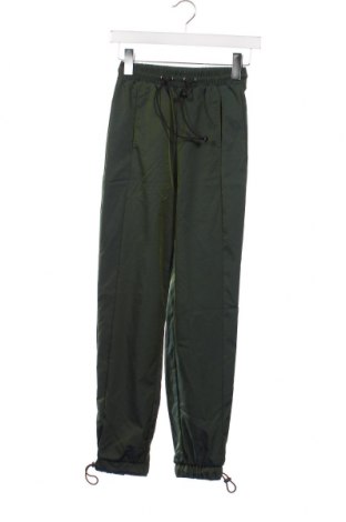 Γυναικείο παντελόνι Cropp, Μέγεθος XXS, Χρώμα Πράσινο, Τιμή 12,58 €