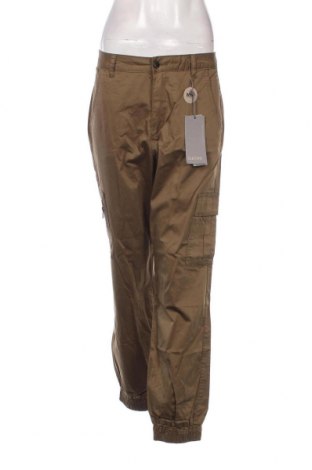 Pantaloni de femei Culture, Mărime M, Culoare Verde, Preț 107,07 Lei