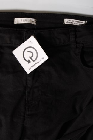 Дамски панталон Defacto, Размер XL, Цвят Черен, Цена 10,15 лв.