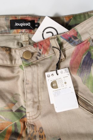 Dámské kalhoty  Desigual, Velikost M, Barva Vícebarevné, Cena  1 323,00 Kč