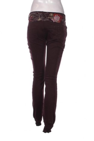 Γυναικείο παντελόνι Desigual, Μέγεθος S, Χρώμα Κόκκινο, Τιμή 55,06 €