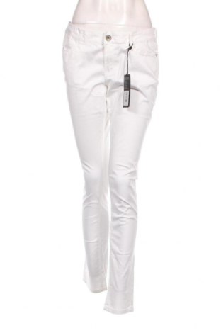 Дамски панталон Guess, Размер L, Цвят Бял, Цена 98,04 лв.