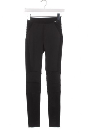 Дамски панталон Guess, Размер XS, Цвят Черен, Цена 45,00 лв.