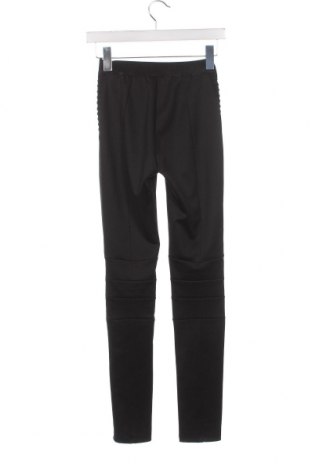 Дамски панталон Guess, Размер XS, Цвят Черен, Цена 75,00 лв.