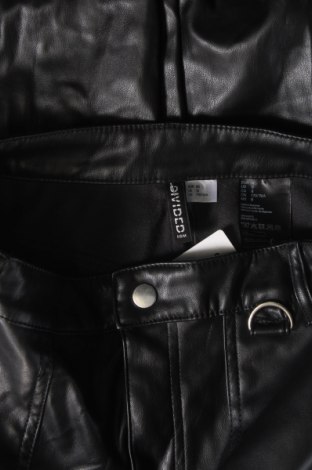 Γυναικείο παντελόνι H&M Divided, Μέγεθος M, Χρώμα Μαύρο, Τιμή 6,10 €
