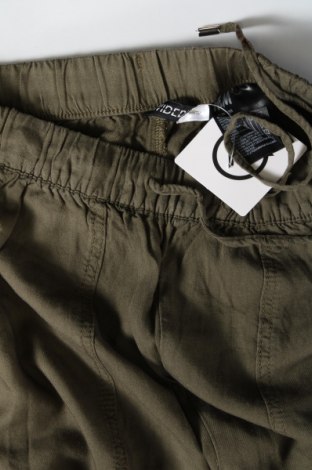 Дамски панталон H&M Divided, Размер S, Цвят Зелен, Цена 15,30 лв.